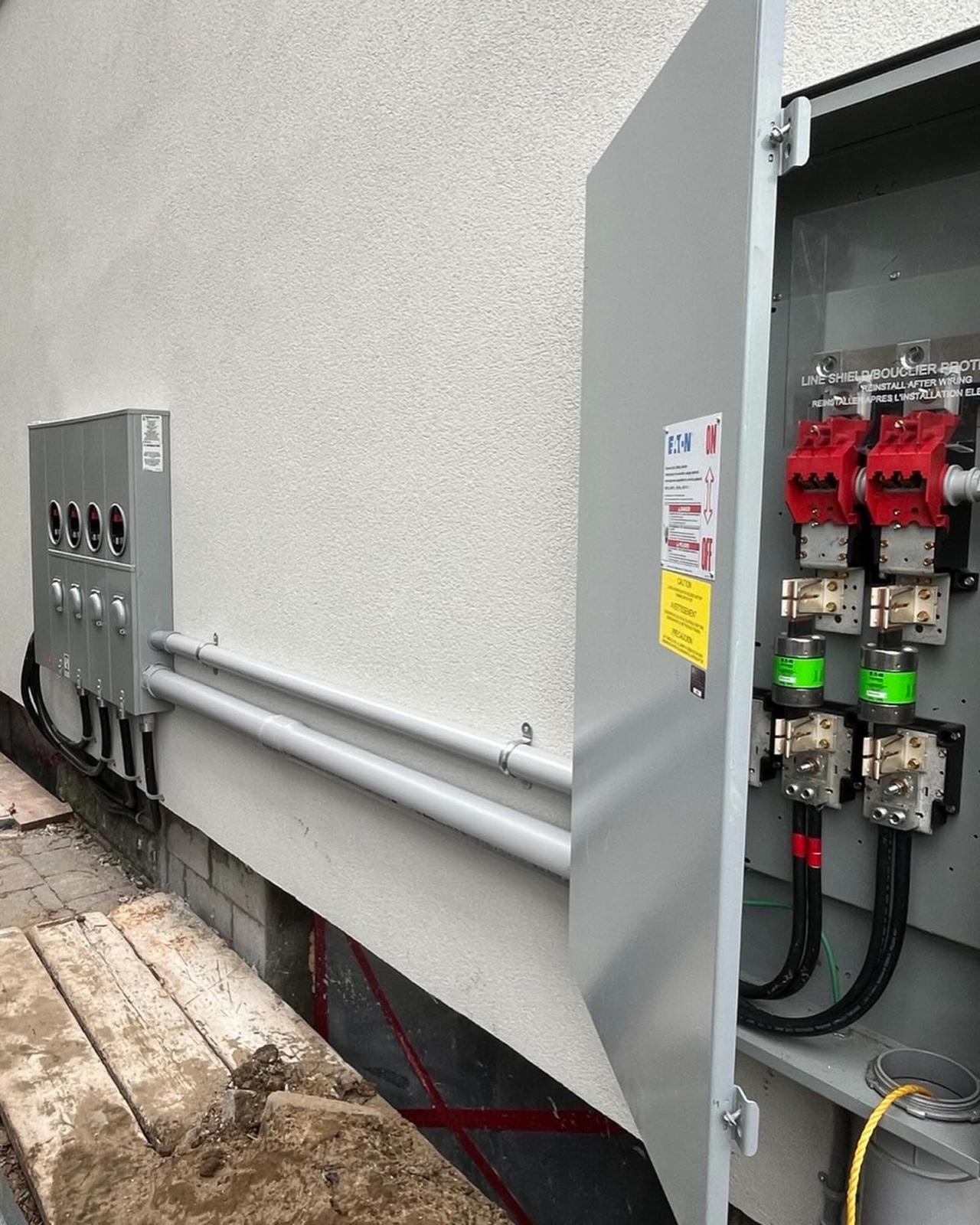 400 Amp Service - 4 Plex